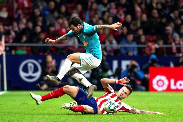 王哲林压哨3分绝杀上海险胜深圳 山东力克宁波