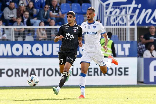 萨林杰21+10深圳大胜四川 多森33分宁波克天津